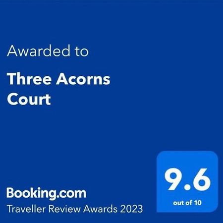 Three Acorns Court Apartment Sandwich Luaran gambar